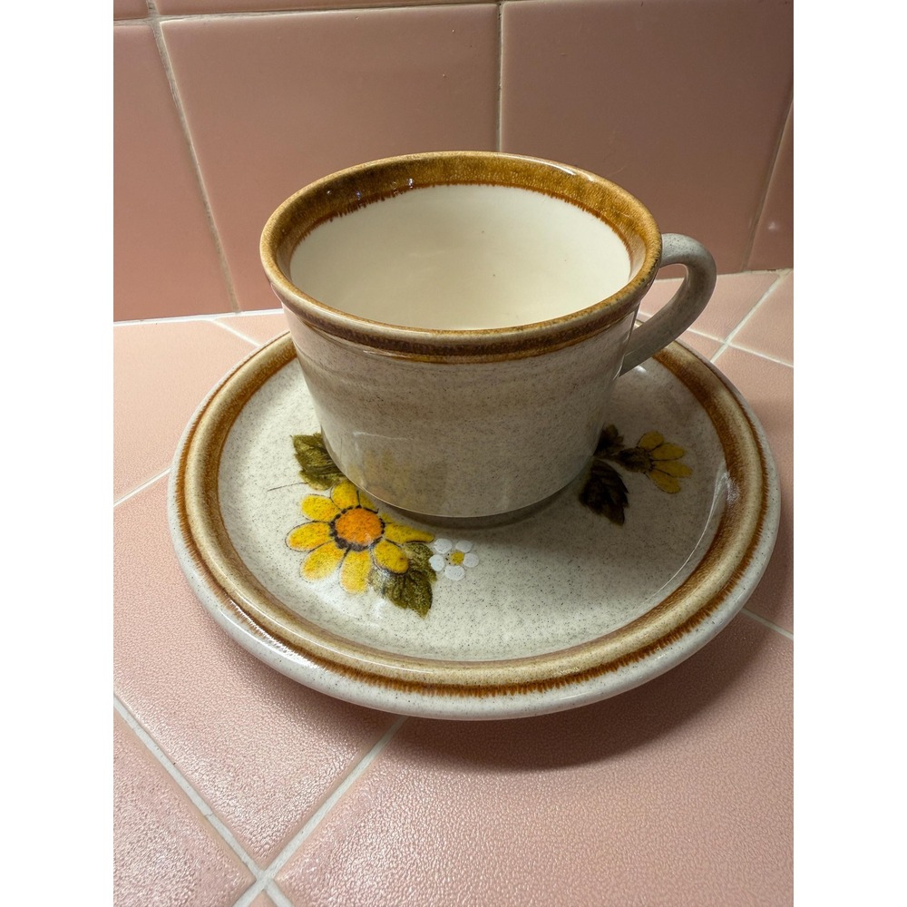 Vintage MIKASA Stone Manor Melissa Coffee / Tea Cup And Saucer F5811 - Set Of 3